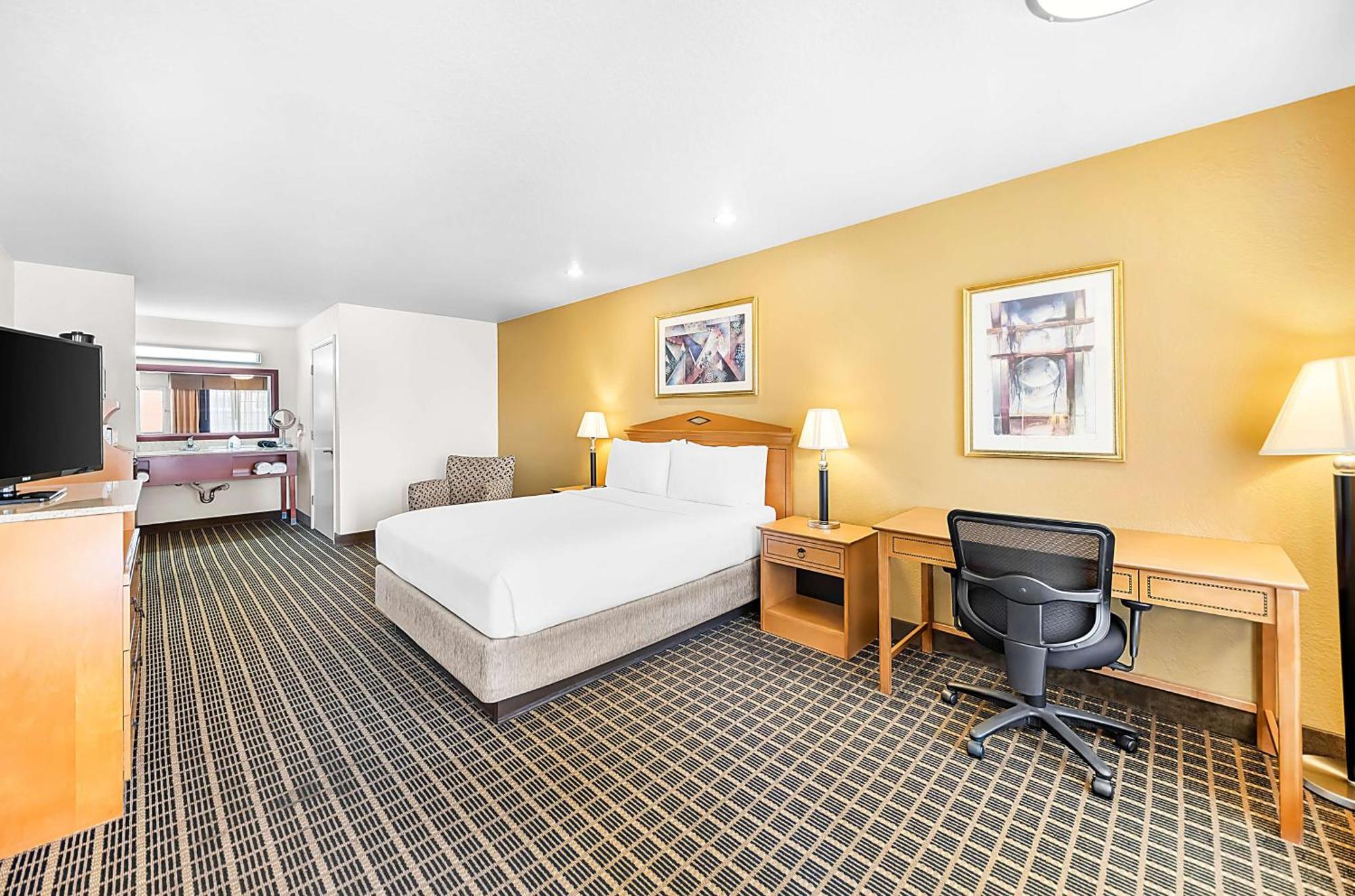 Surestayplus Hotel By Best Western San Jose Central City Екстериор снимка
